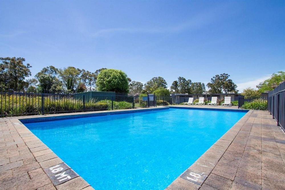 Quality Inn & Suites Traralgon Exterior photo